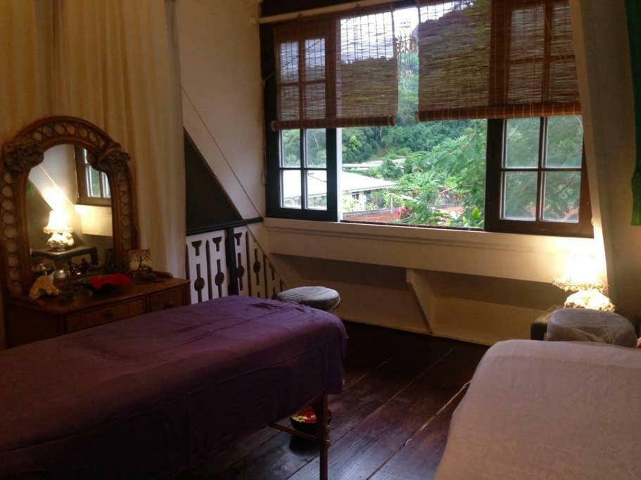 Fare Haurevaiti Moorea Paopao Luaran gambar