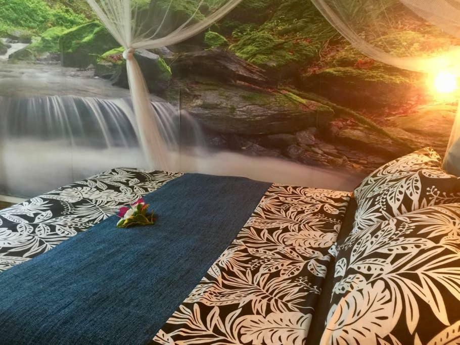 Fare Haurevaiti Moorea Paopao Luaran gambar